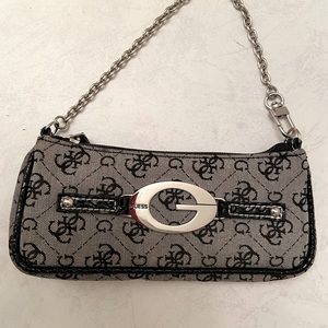 SOLD- Guess logo 2000s vintage mini handbag (Perfect)